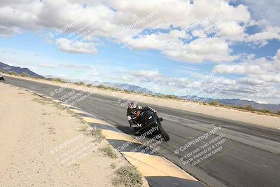 media/Nov-16-2025-Race Pace (Sun) [[8c5fa54630]]/Verified Riders/6-Turn 10 Inside (1145am)/